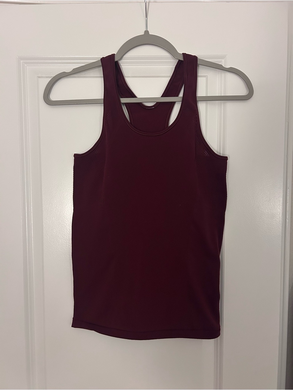 Lululemon Women’s Racerback Tank Top — Burgundy